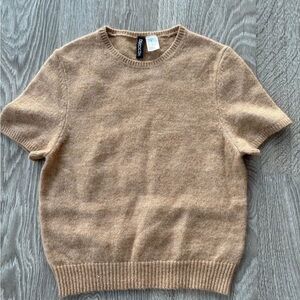 H&M Women’s Classic Tan Sweater Tshirt, Size XS